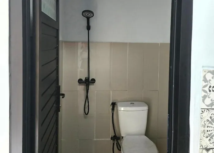 Kubu Js Apato * Singaraja